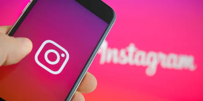 Instagram online filtering: Real-time interaction increases follower engagement
